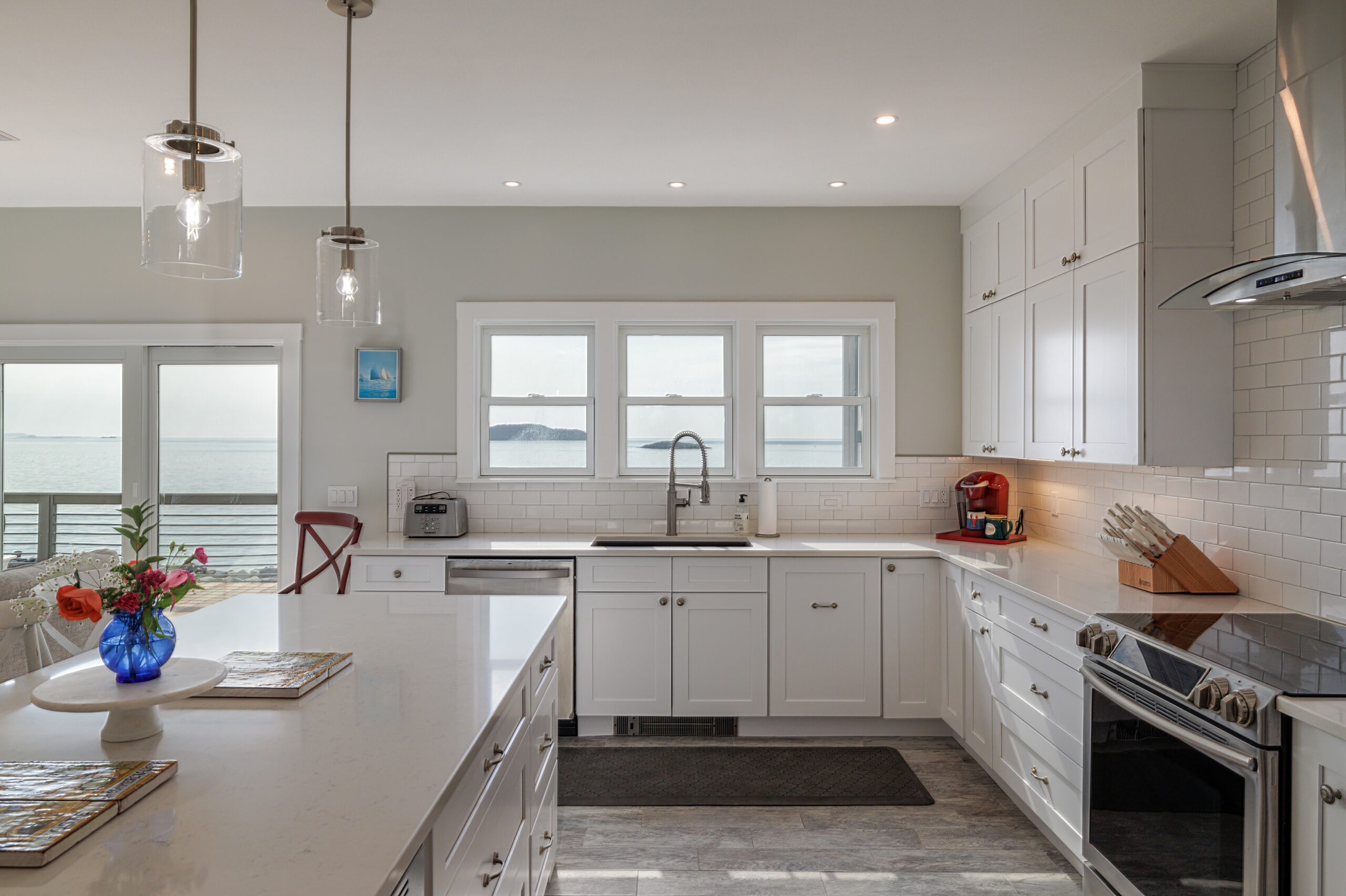 Main House - Sea Duck Cottage - kitchen