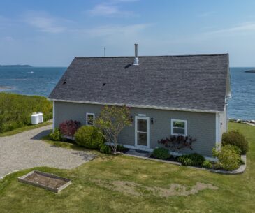 Sea Duck Cottage - Vacation Rental - Guest House